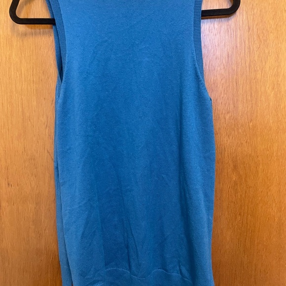Loft By Ann Taylor Woman’s Size M Blue Sleeveless Sweater She’ll - Picture 3 of 5